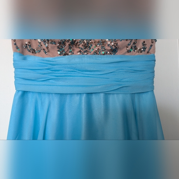 IGNITE EVENINGS By Carol Lin Beaded Padded Mesh Fit Flare Lined Gown Dress.  Sz 6 - mordernwear.com